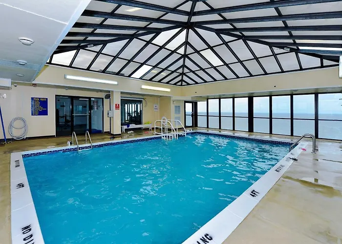 & Pool Views! Family In Golden Sands Ferienhaus *